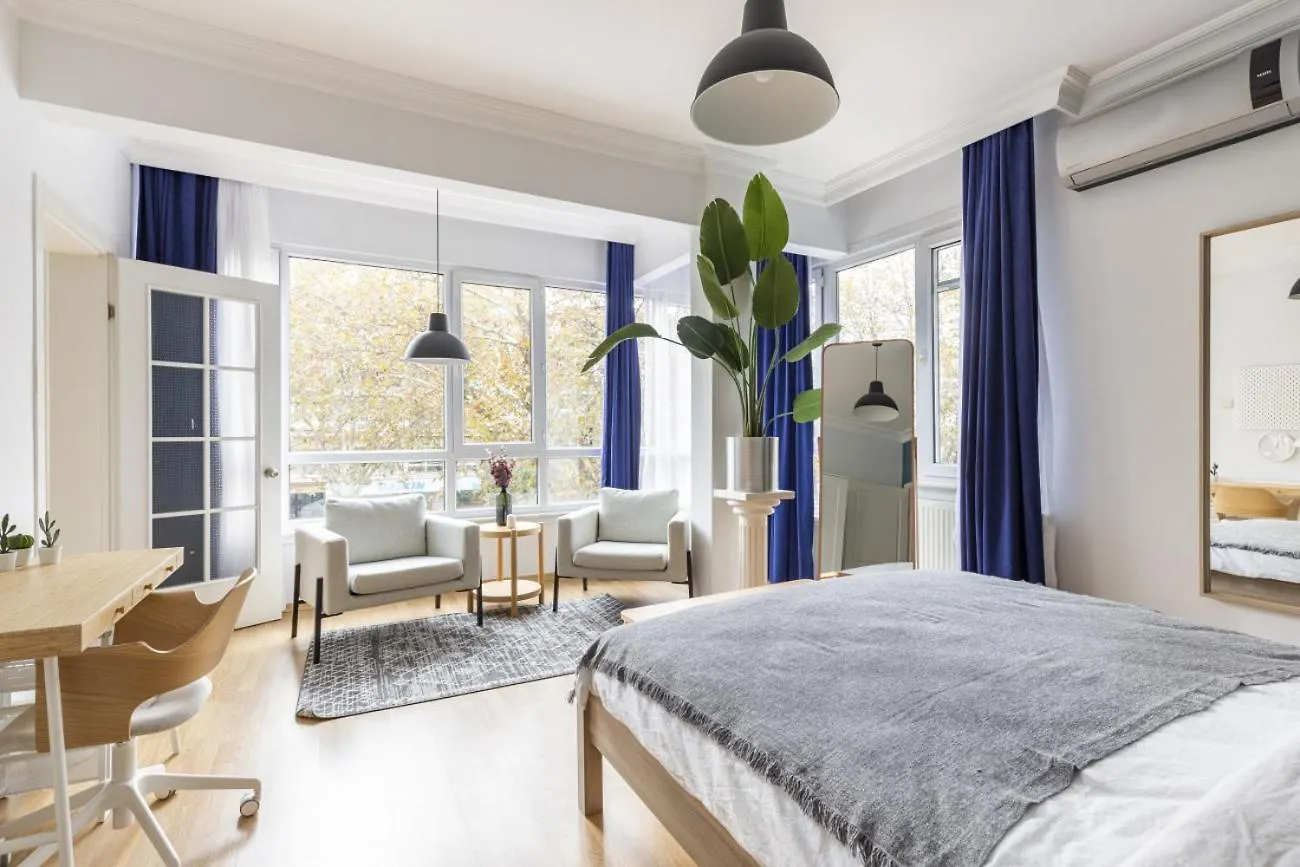 Sleek Flat W Balcony 8 Min To Coast On Bagdat Ave Apartment Istanbul Turkey