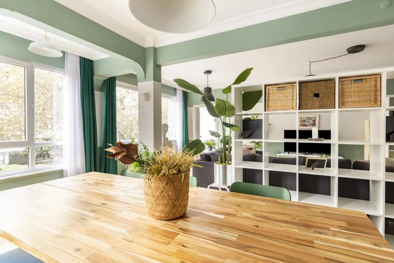 Sleek Flat W Balcony 8 Min To Coast On Bagdat Ave Apartment Istanbul Turkey